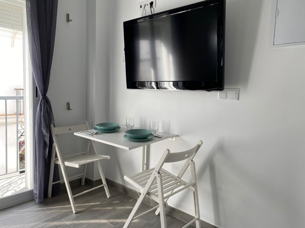 Anka Kurro Bed & Breakfast Рота Екстериор снимка